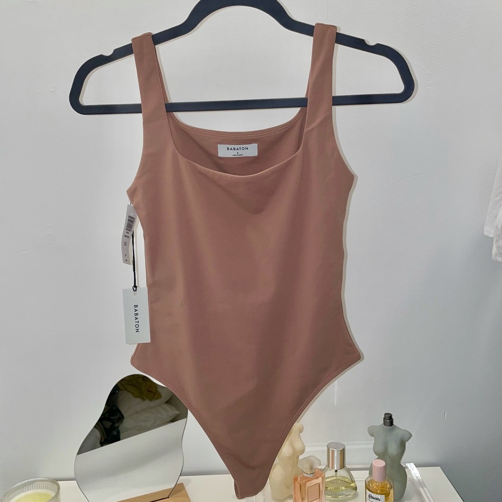 ARITZIA BABATON CONTOUR bodysuit